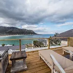 52 On Fish Hoek