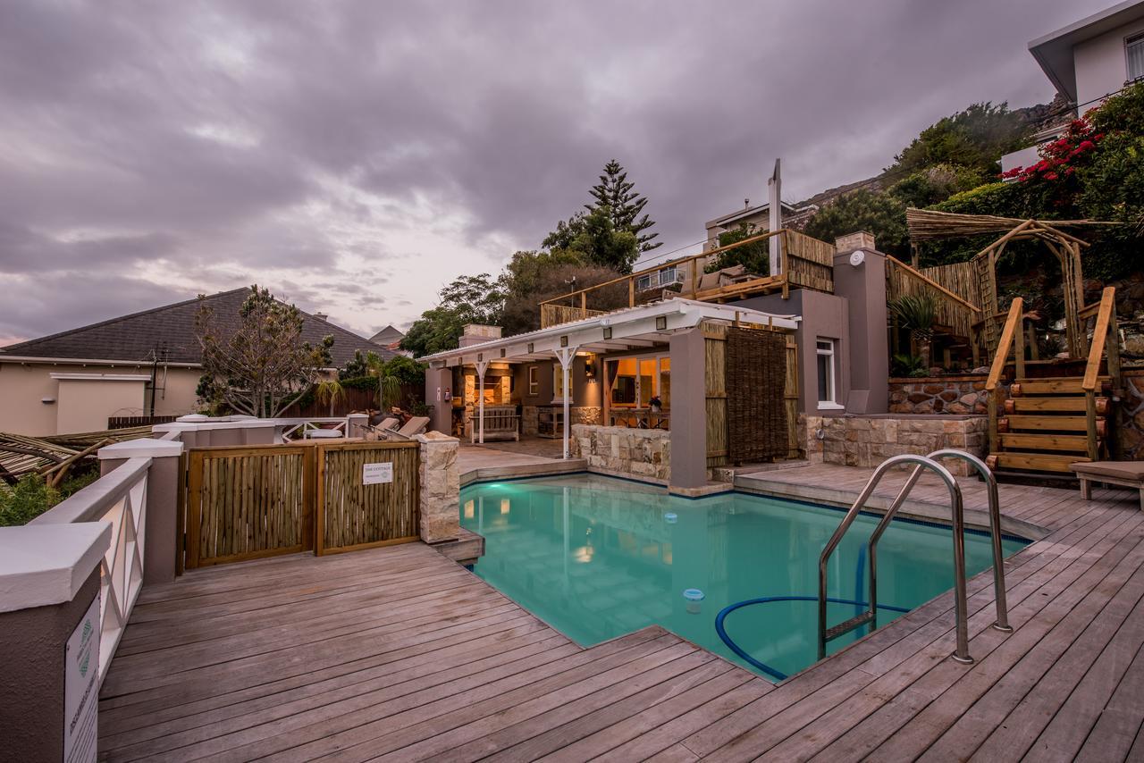 52 On Fish Hoek